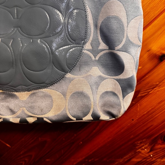 Coach Laura Signature Tote Bag - Picture 7 of 10